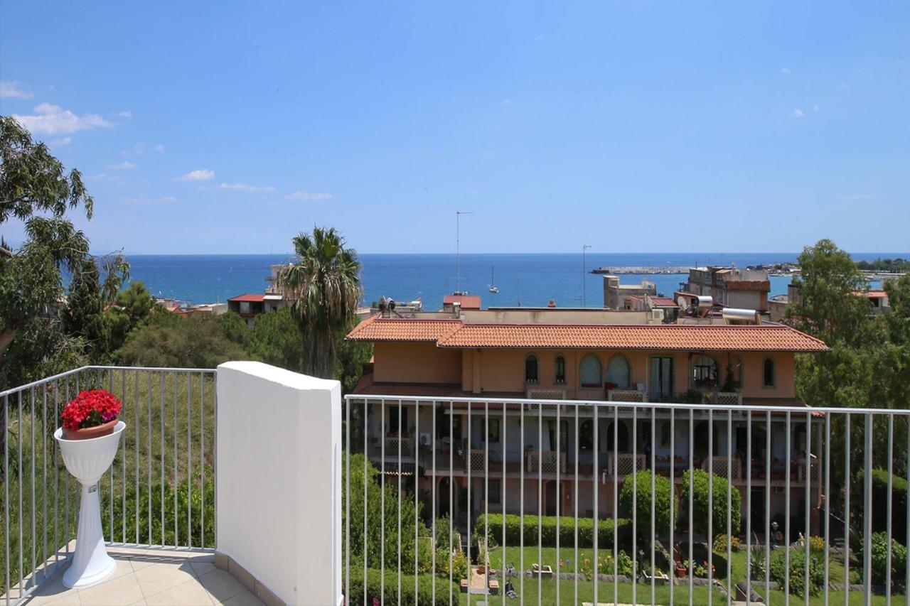 Villa Aurora Giardini-Naxos Exterior foto