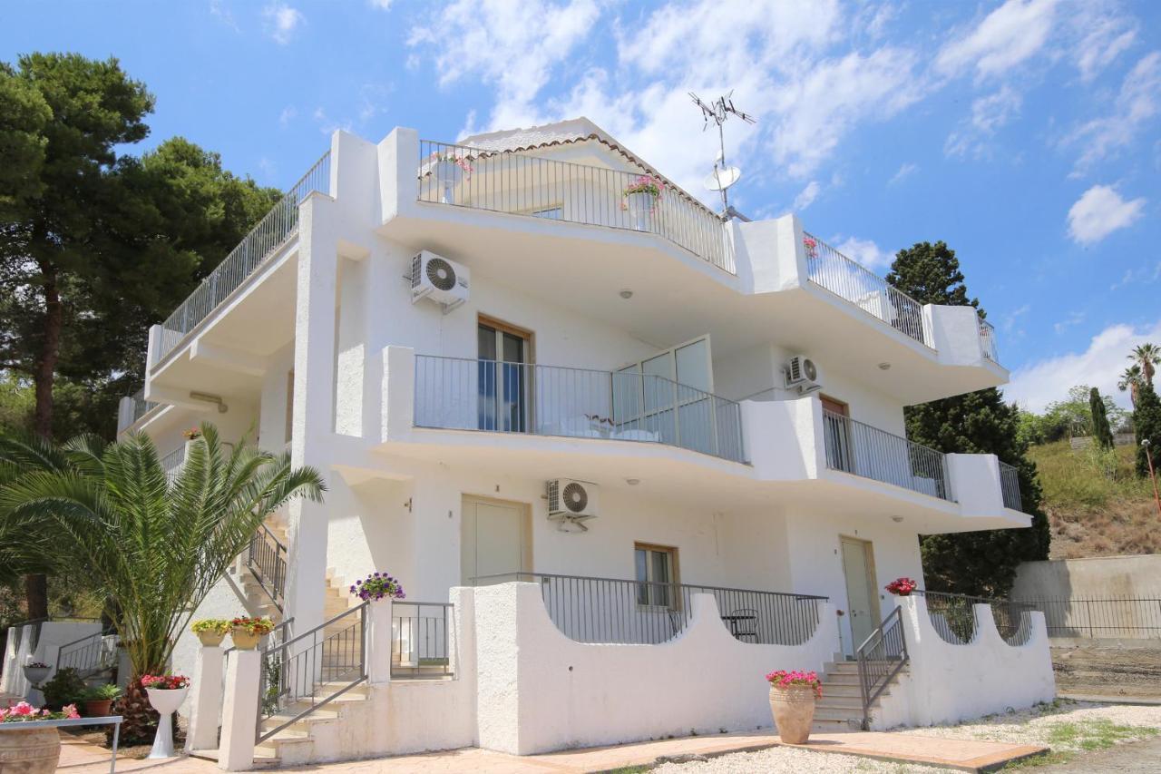 Villa Aurora Giardini-Naxos Exterior foto